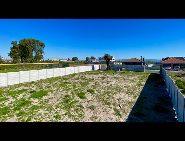 600M² VACANT LAND FOR SALE IN LAAIPLEK